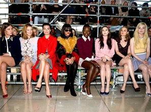 久久时尚秀场最新爆料,揭秘久久时尚秀场最新潮流趋势！”  第2张